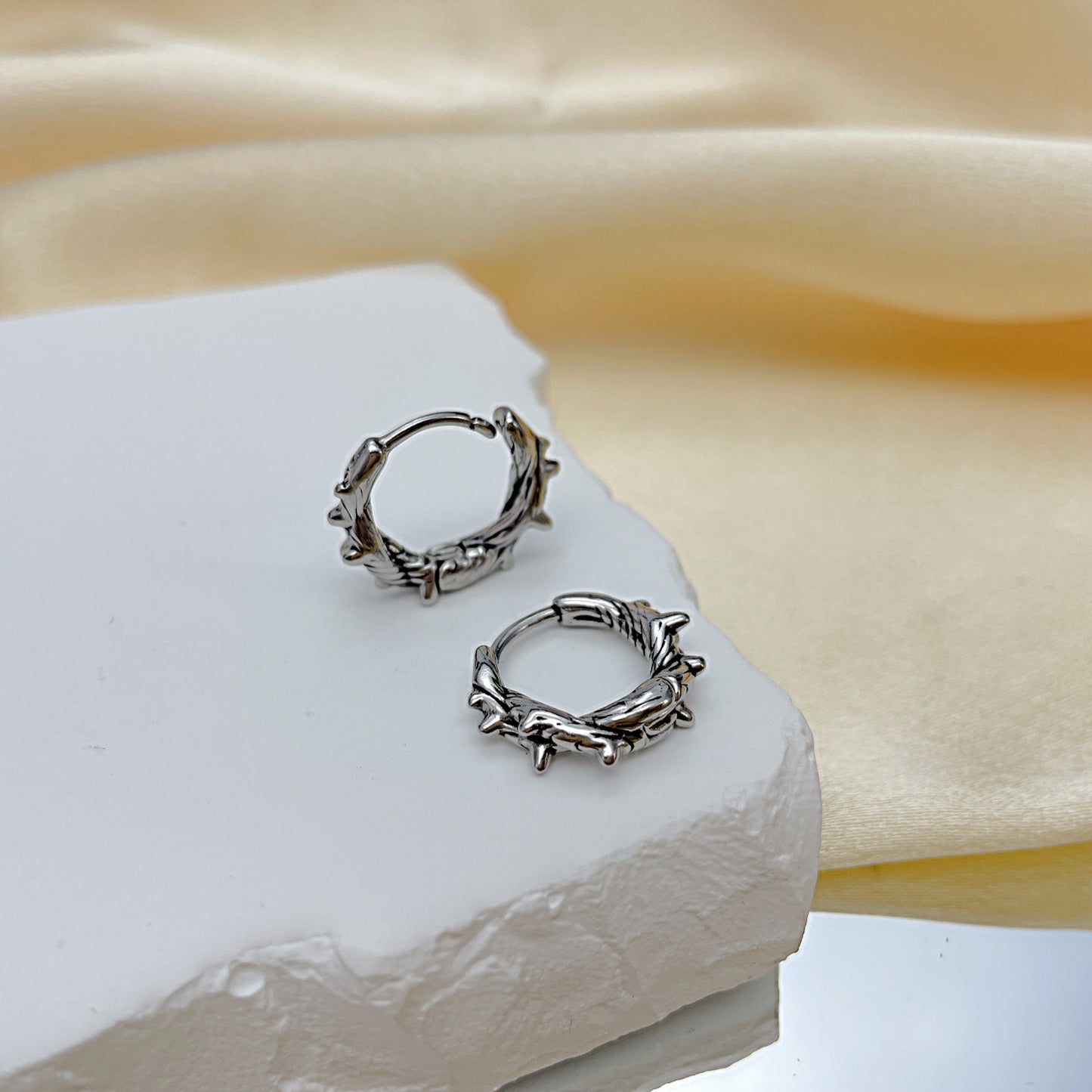 Dauntless Thorn Earrings GiftBB.com