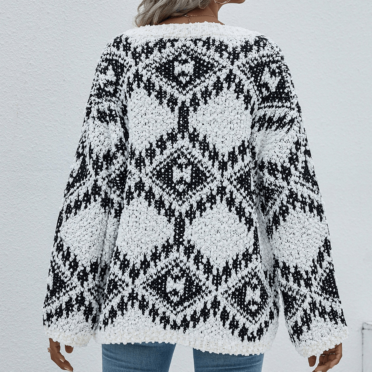 V-Neck Contrast Knit Pullover Sweater